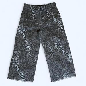 Black and grey leopard print wide leg ankle jeans Size 29 waist NEW